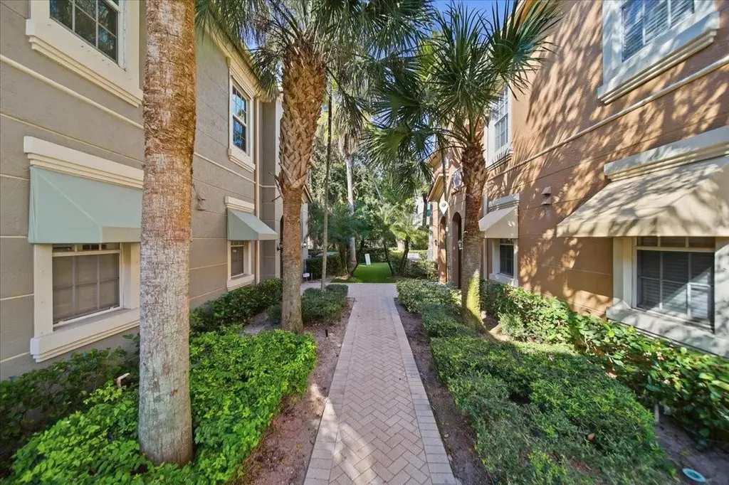 4851 Bonsai Circle Palm Beach Gardens FL 33418