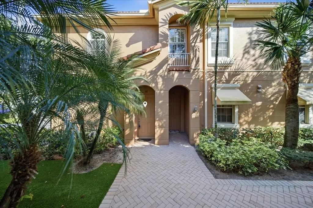 4851 Bonsai Circle Palm Beach Gardens FL 33418