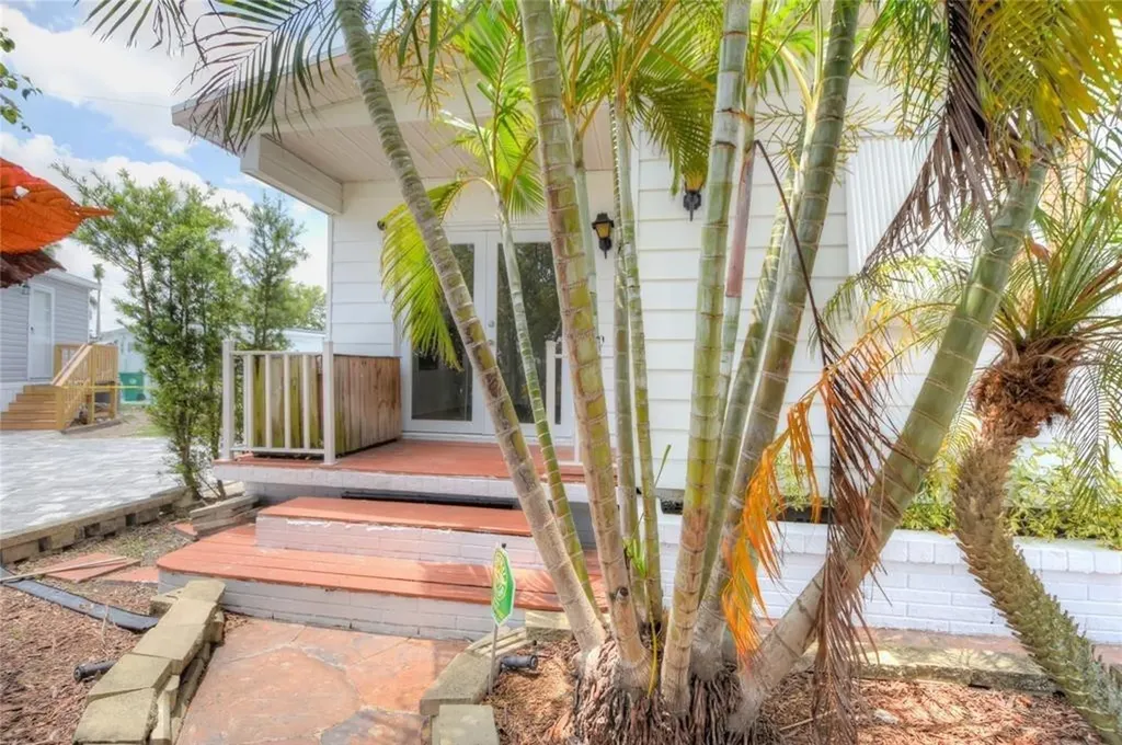 8608 SW 17th Street Davie FL 33324
