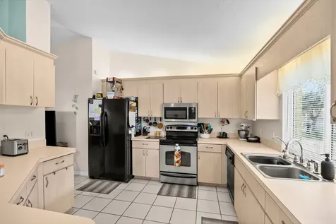 590 SW Lacroix Avenue Port St Lucie FL 34953