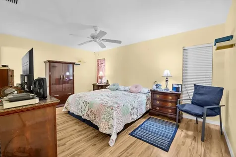 590 SW Lacroix Avenue Port St Lucie FL 34953
