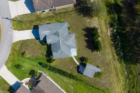 590 SW Lacroix Avenue Port St Lucie FL 34953