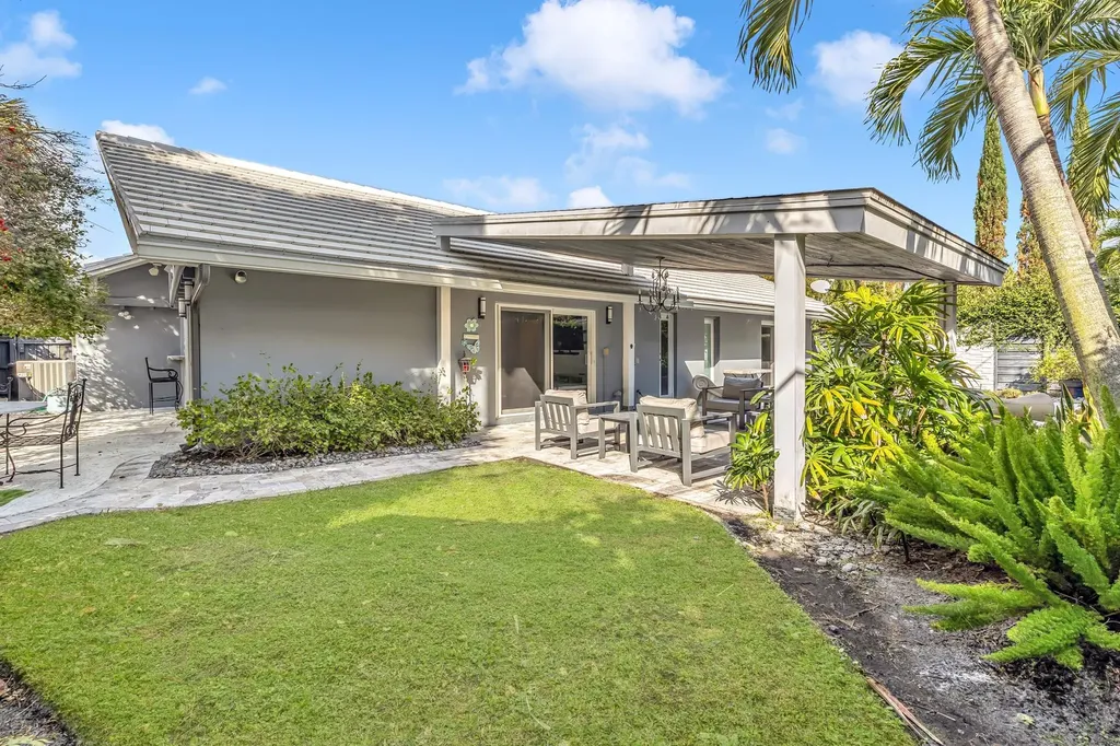 1920 NE 57th Street Fort Lauderdale FL 33308