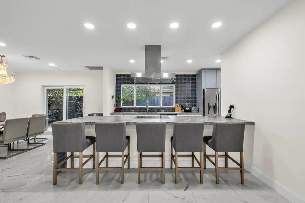 1920 NE 57th Street Fort Lauderdale FL 33308