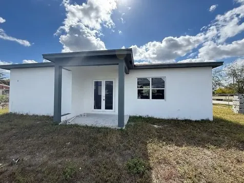 5520 SW 25th Court West Park FL 33023