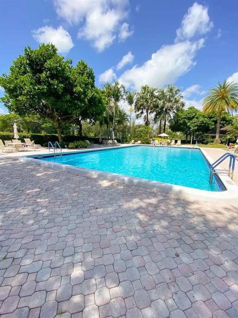 2940 N Course Drive Pompano Beach FL 33069