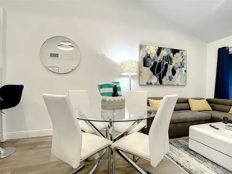 2100 NE 45th Street Fort Lauderdale FL 33308
