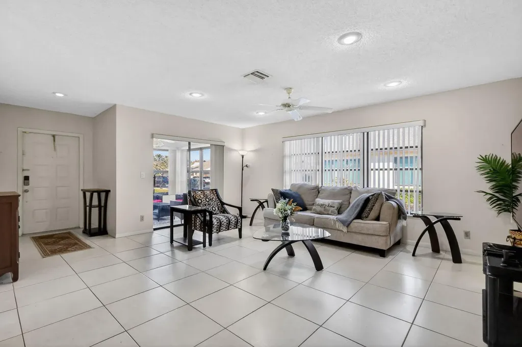 14151 Nesting Way Delray Beach FL 33484