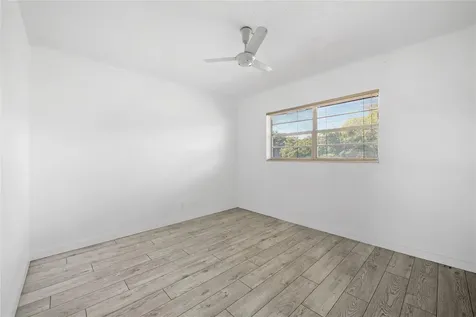 5031 W Oakland Park Boulevard Lauderdale Lakes FL 33313