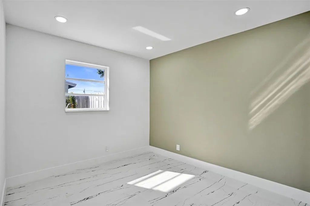 1437 SW 1st Avenue Deerfield Beach FL 33441