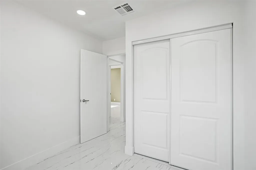 1437 SW 1st Avenue Deerfield Beach FL 33441