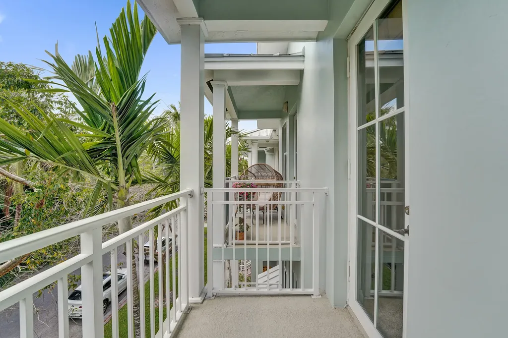 370 SW 14 Avenue Fort Lauderdale FL 33312
