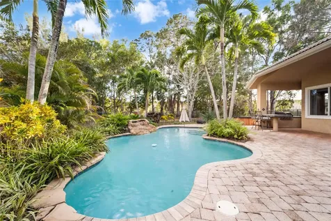 5804 NW 88th Manor Parkland FL 33067