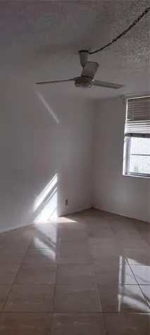9340 Lagoon Place Davie FL 33324