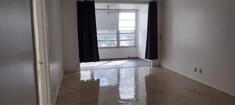 9340 Lagoon Place Davie FL 33324