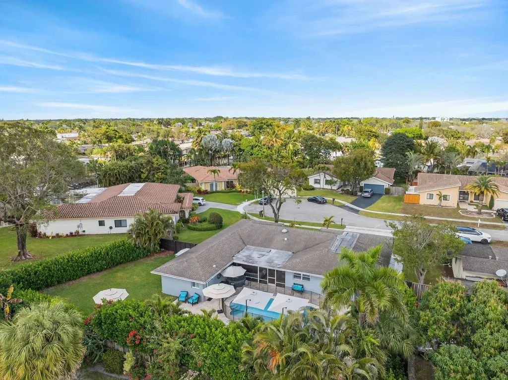 5330 SW 19th Street Plantation FL 33317