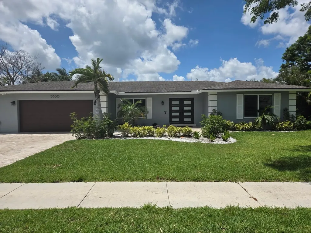 5330 SW 19th Street Plantation FL 33317