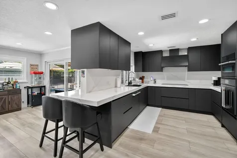 5330 SW 19th Street Plantation FL 33317