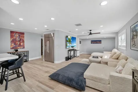 5330 SW 19th Street Plantation FL 33317