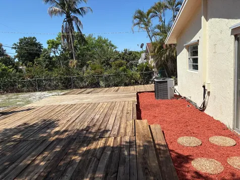 452 W Royal Palm Road Boca Raton FL 33432