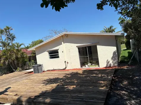 452 W Royal Palm Road Boca Raton FL 33432