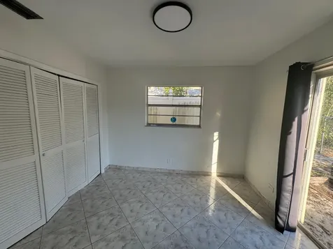 452 W Royal Palm Road Boca Raton FL 33432