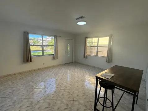 452 W Royal Palm Road Boca Raton FL 33432