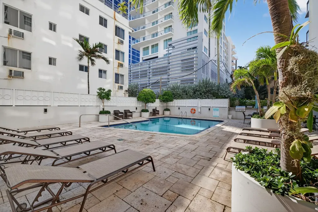 209 N Fort Lauderdale Beach Boulevard Fort Lauderdale FL 33304