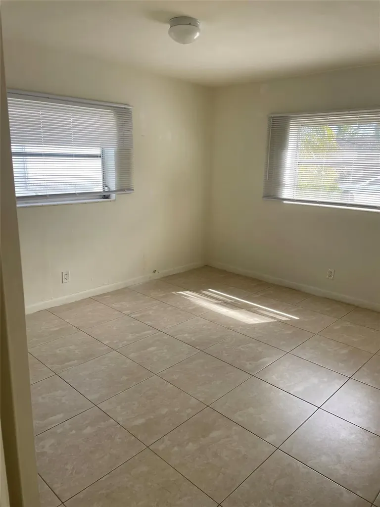1635 Moffett Street Hollywood FL 33020