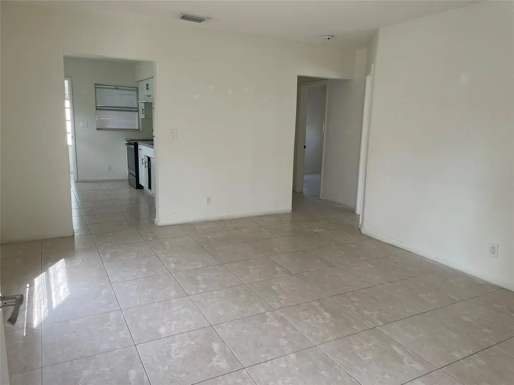 1635 Moffett Street Hollywood FL 33020