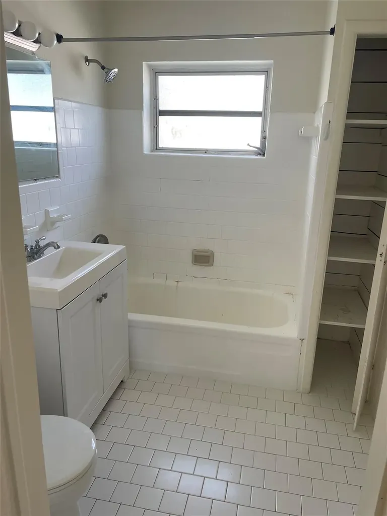 1635 Moffett Street Hollywood FL 33020