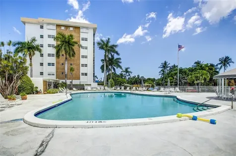 2990 NE 16th Avenue Oakland Park FL 33334