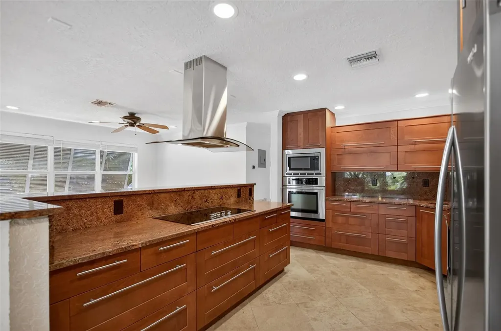 601 SE 5th Terrace Pompano Beach FL 33060