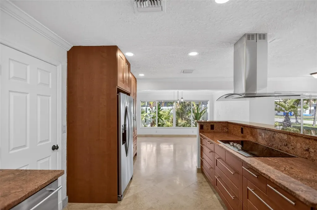 601 SE 5th Terrace Pompano Beach FL 33060