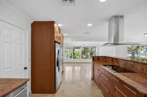 601 SE 5th Terrace Pompano Beach FL 33060