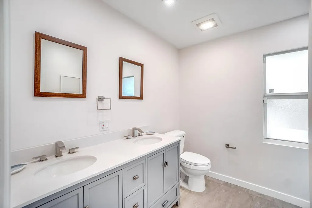 5550 NE 26th Avenue Fort Lauderdale FL 33308