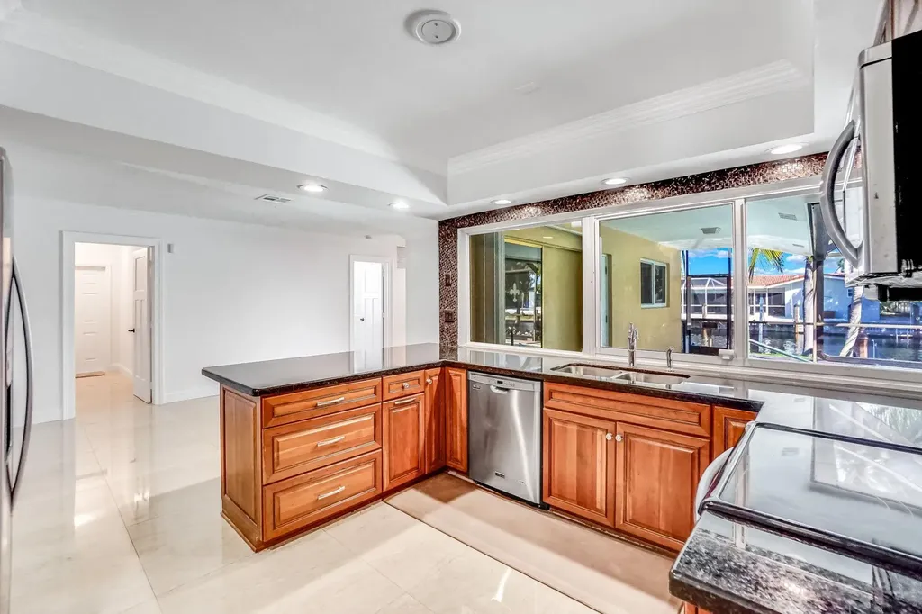 5550 NE 26th Avenue Fort Lauderdale FL 33308