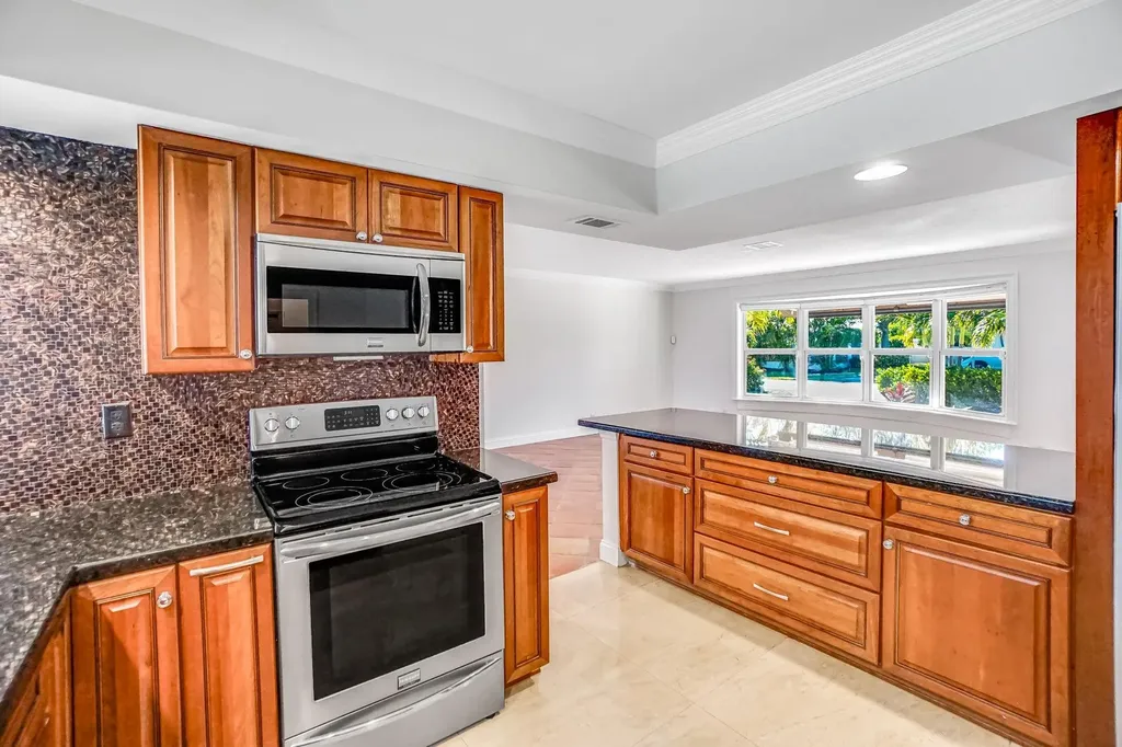 5550 NE 26th Avenue Fort Lauderdale FL 33308