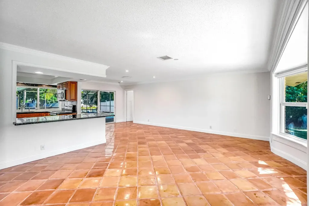 5550 NE 26th Avenue Fort Lauderdale FL 33308