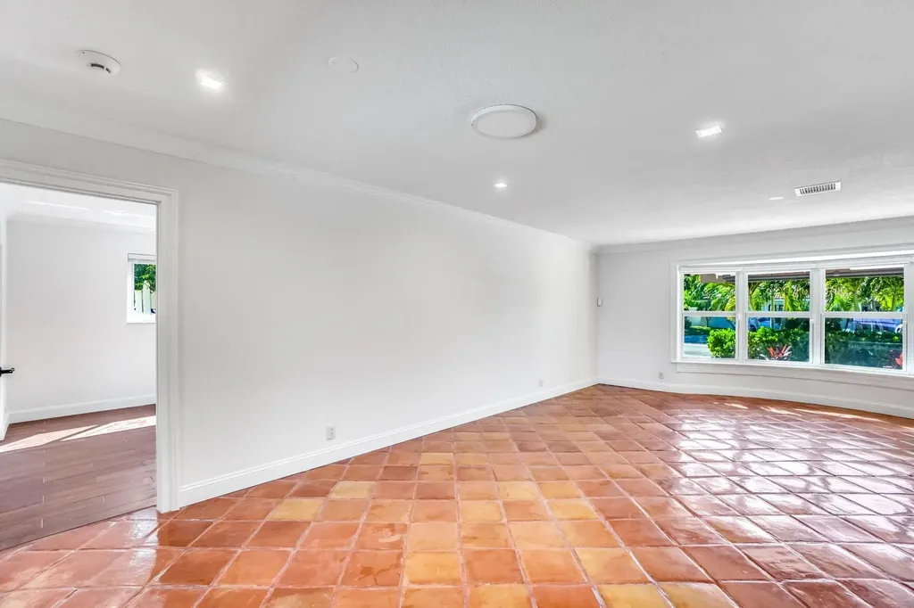 5550 NE 26th Avenue Fort Lauderdale FL 33308