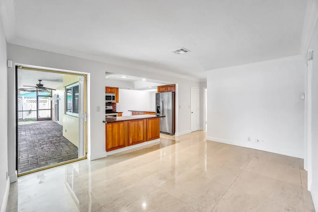 5550 NE 26th Avenue Fort Lauderdale FL 33308
