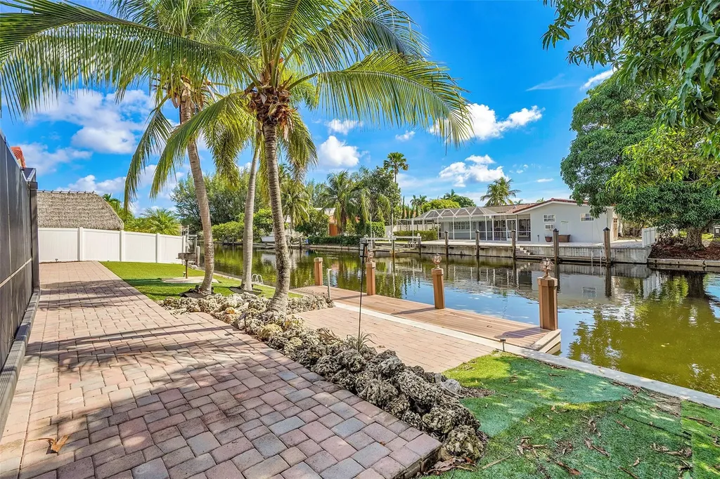 5550 NE 26th Avenue Fort Lauderdale FL 33308