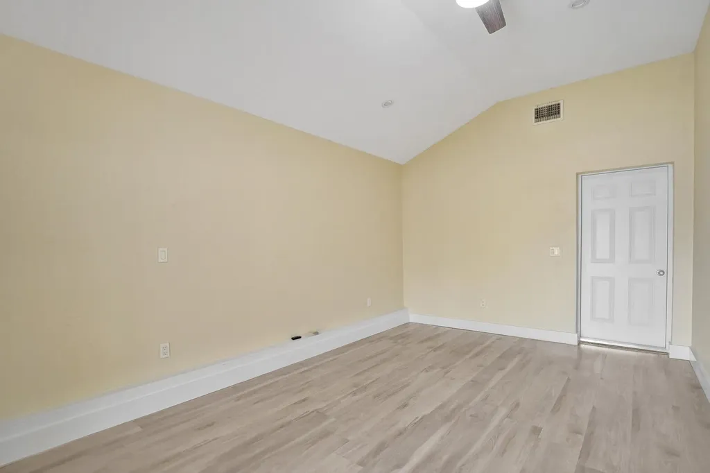5425 Cleveland Road Delray Beach FL 33484