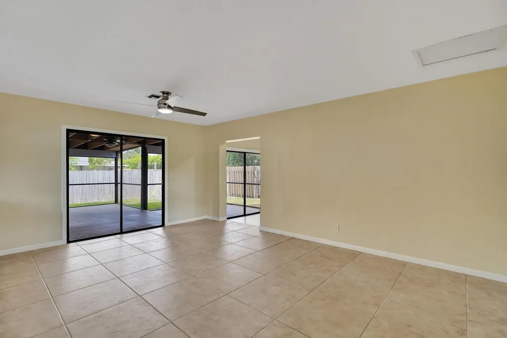 5425 Cleveland Road Delray Beach FL 33484