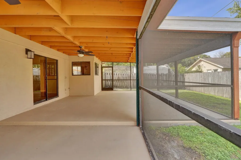 5425 Cleveland Road Delray Beach FL 33484
