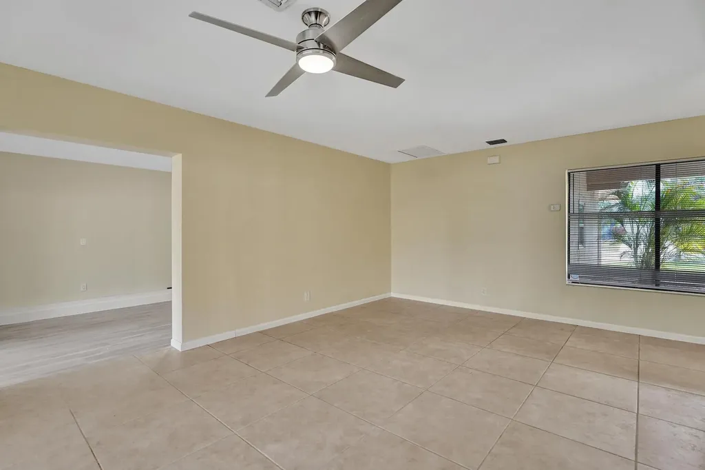 5425 Cleveland Road Delray Beach FL 33484