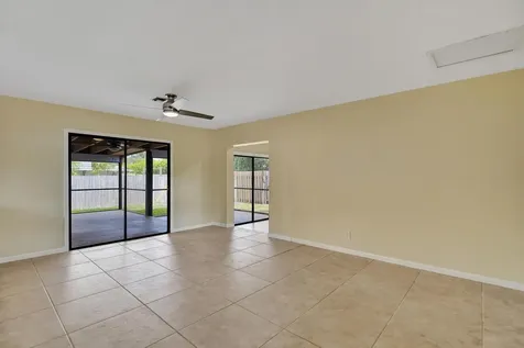 5425 Cleveland Road Delray Beach FL 33484