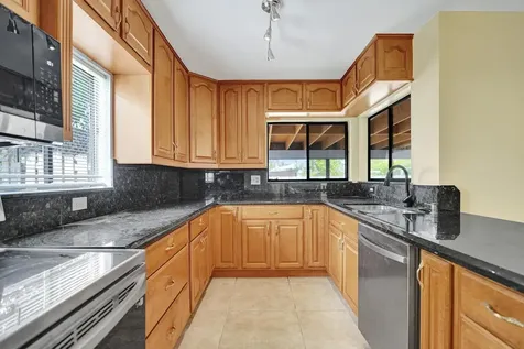 5425 Cleveland Road Delray Beach FL 33484