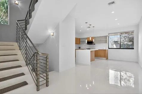 196 SE 4th Terrace Pompano Beach FL 33060