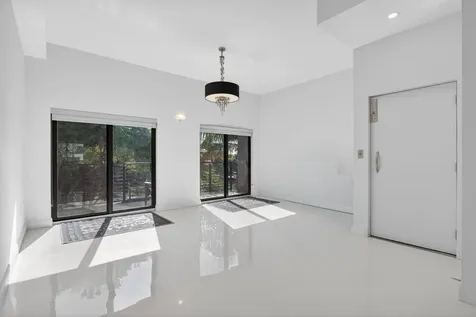 196 SE 4th Terrace Pompano Beach FL 33060